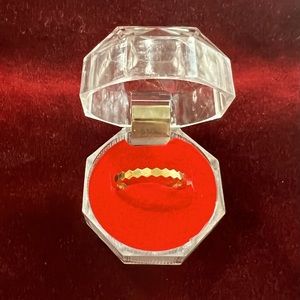 Saudi Gold ring - Brand new 18K gold, Size 7.5